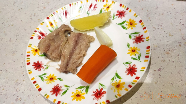 Рецепт кульок з риби та овочів без яєць в духовці для дітей