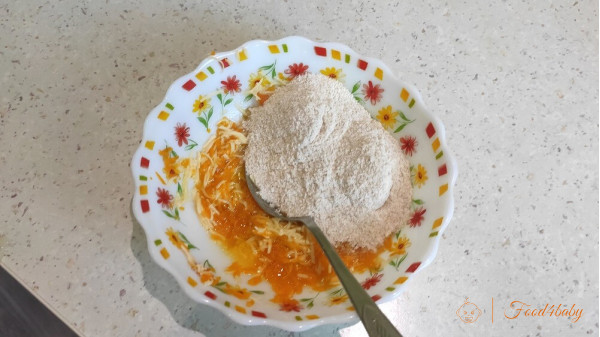 Рецепт хрусткої сирної СОЛОМКИ з морквою та цільнозерновим борошном - корисний перекус для дитини.