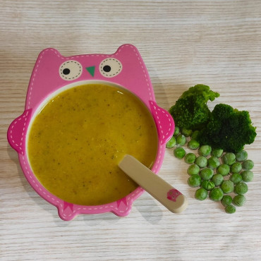 Суп-пюре з зеленим горошком та брокколі